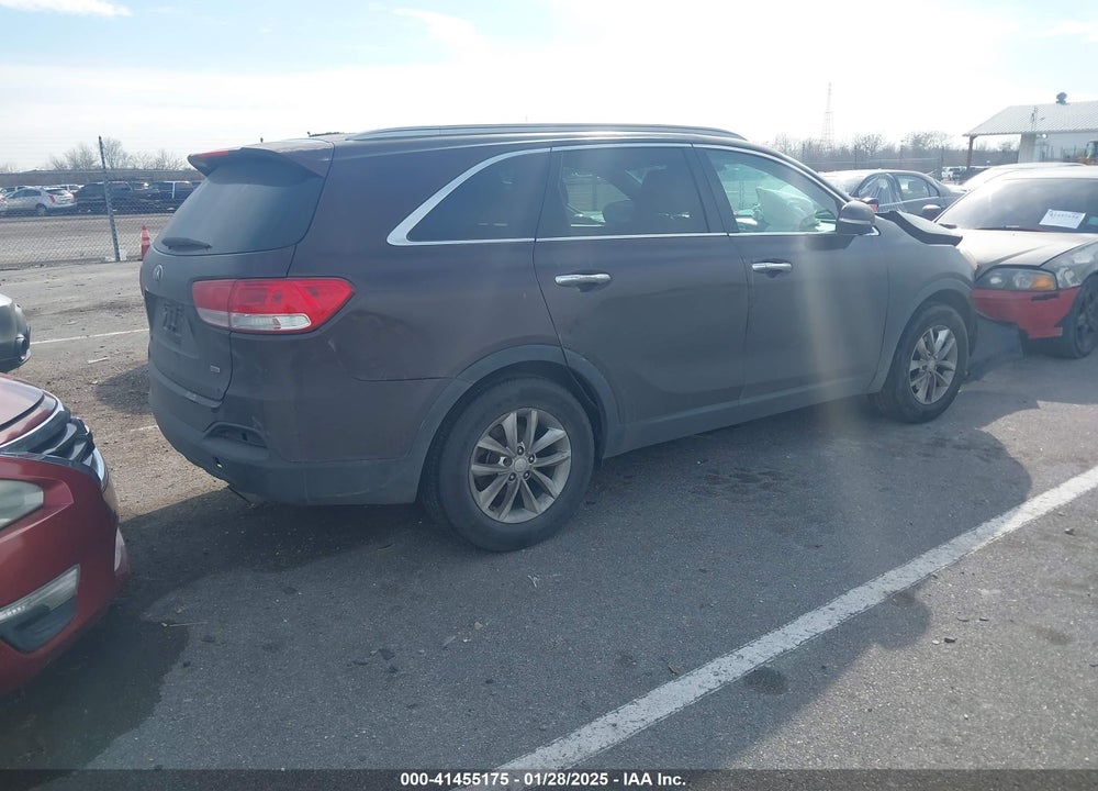 2016 KIA SORENTO 2.4L LX VIN: 5XYPG4A34GG051855