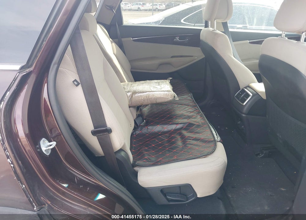 2016 KIA SORENTO 2.4L LX VIN: 5XYPG4A34GG051855