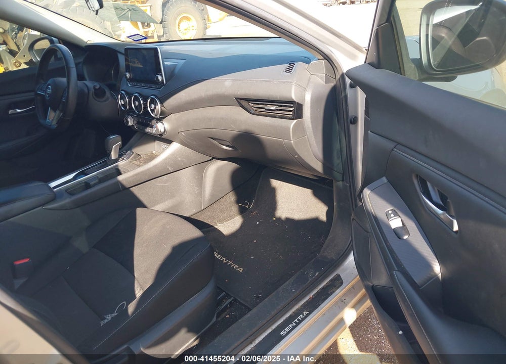 2022 NISSAN SENTRA SV XTRONIC CVT VIN: 3N1AB8CV6NY230923