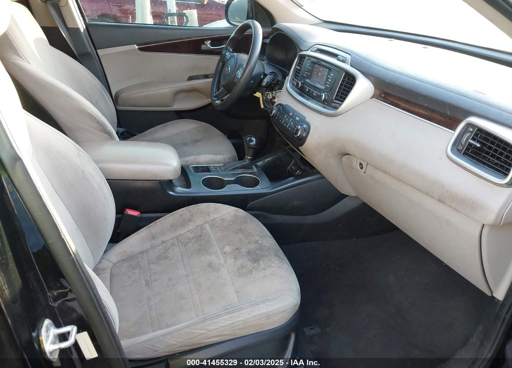 2017 KIA SORENTO 3.3L LX VIN: 5XYPGDA51HG208065