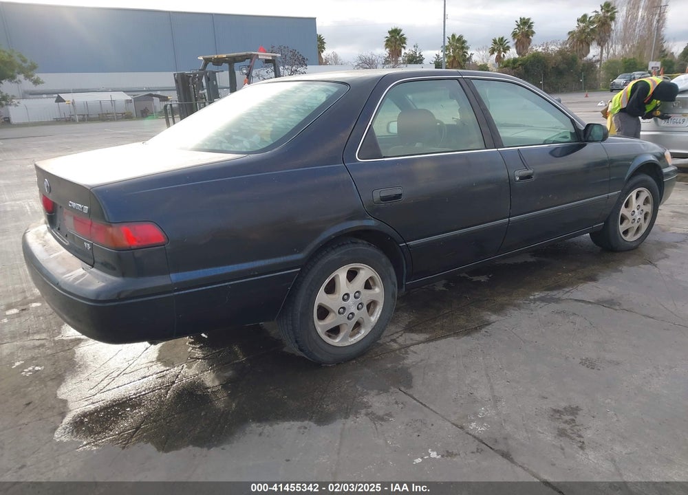 1999 TOYOTA CAMRY LE V6 VIN: JT2BF28K3X0160742