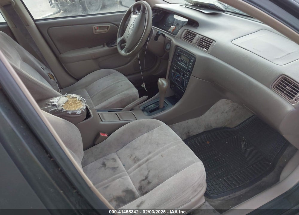 1999 TOYOTA CAMRY LE V6 VIN: JT2BF28K3X0160742