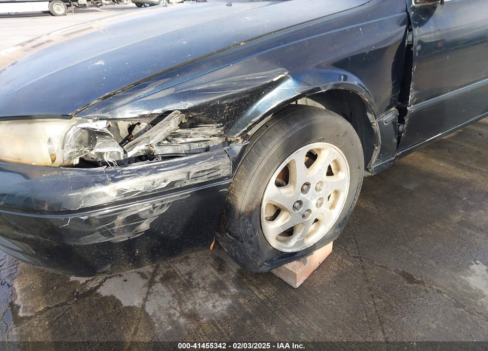 1999 TOYOTA CAMRY LE V6 VIN: JT2BF28K3X0160742