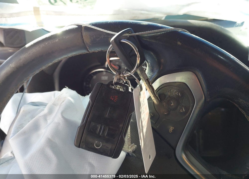 2014 CHEVROLET SILVERADO VIN: 3GCUKREC6EG196483
