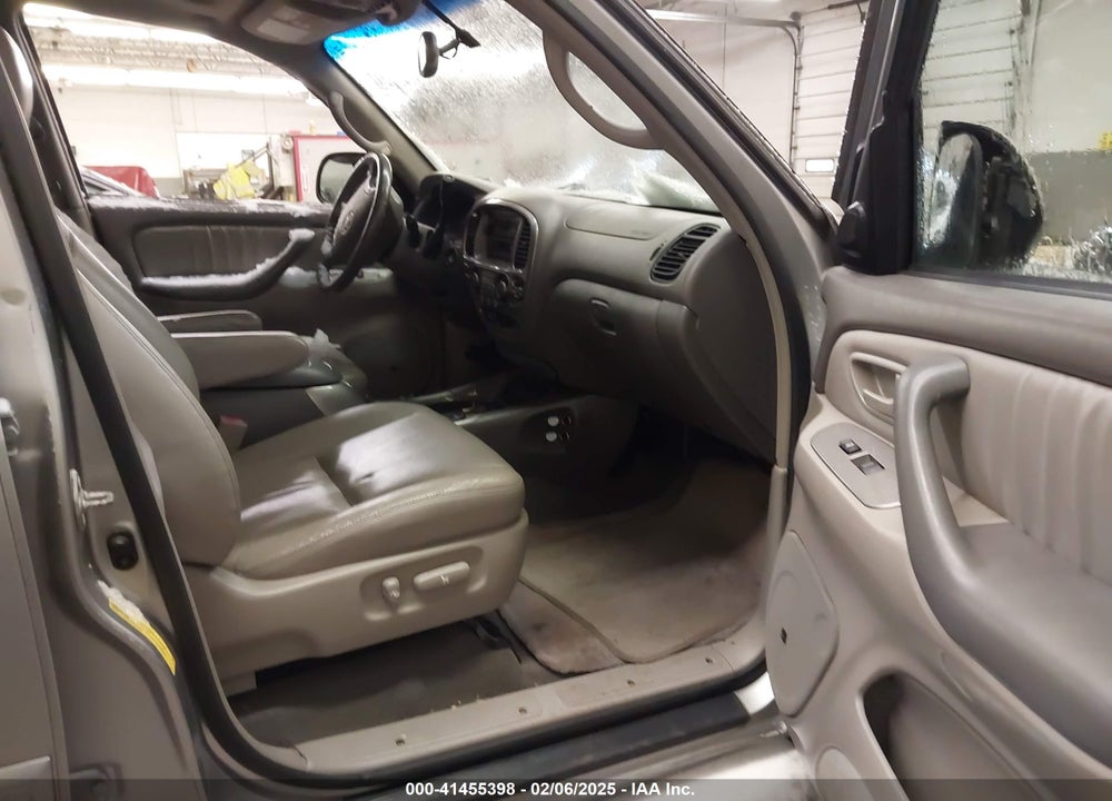 2005 TOYOTA SEQUOIA LIMITED V8 VIN: 5TDBT48A25S257413