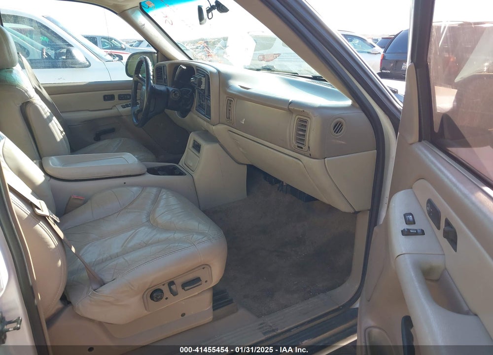 2001 GMC YUKON XL 1500 SLT VIN: 3GKEC16T51G223480