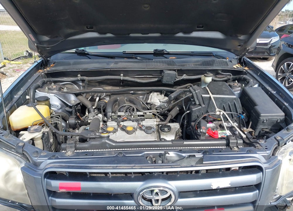 2006 TOYOTA HIGHLANDER V6 VIN: JTEGP21A860109825