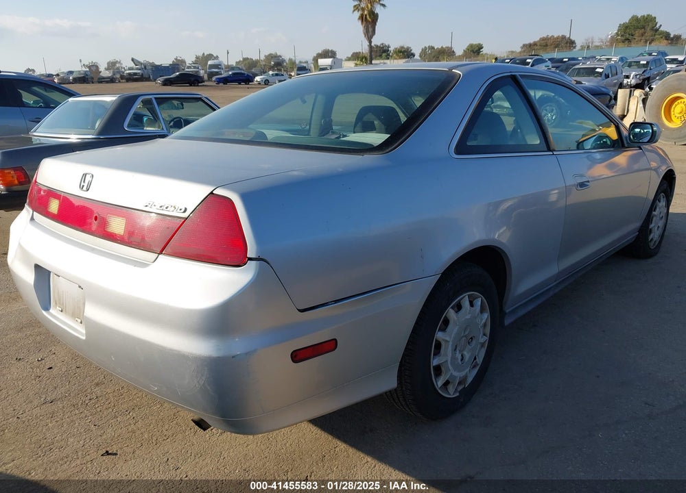 2002 HONDA ACCORD 2.3 LX VIN: 1HGCG32632A007695