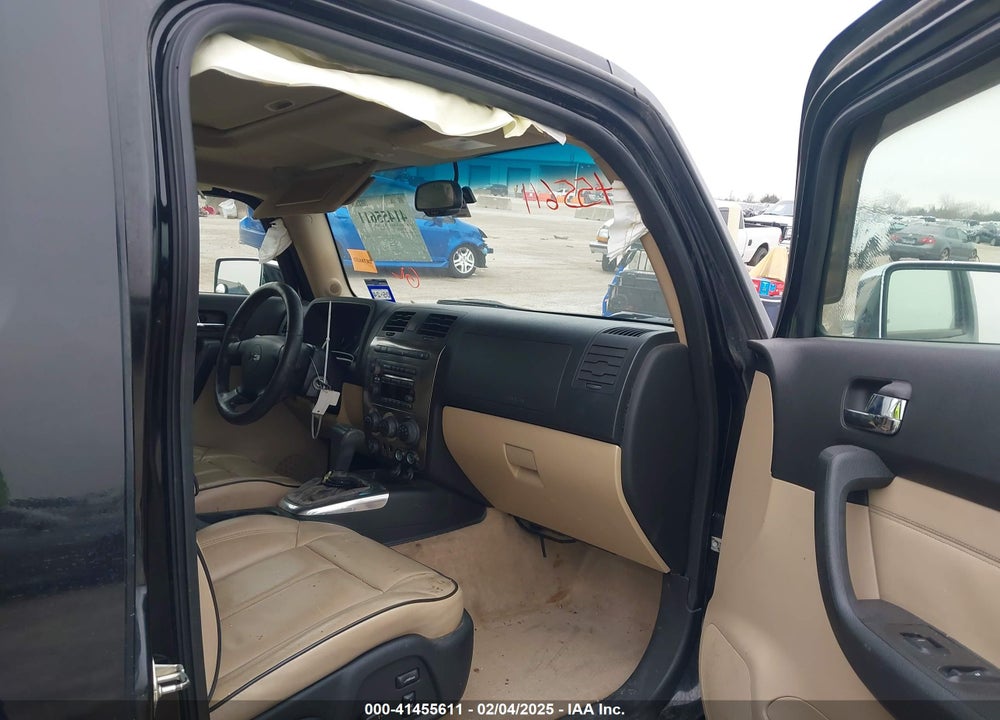 2007 HUMMER H3 SUV VIN: 5GTDN13E578109056