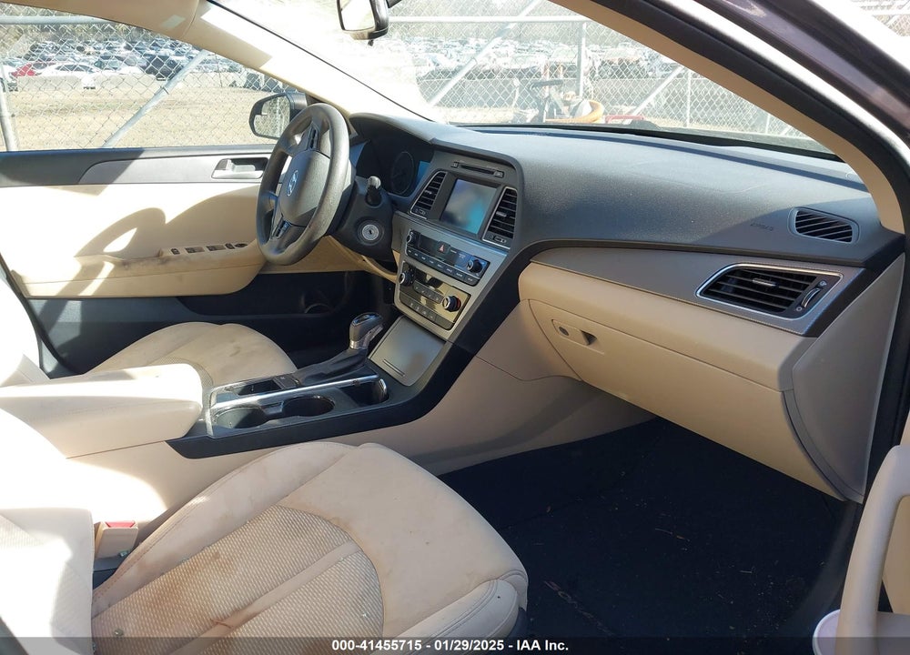 2016 HYUNDAI SONATA VIN: 5NPE24AFXGH291226
