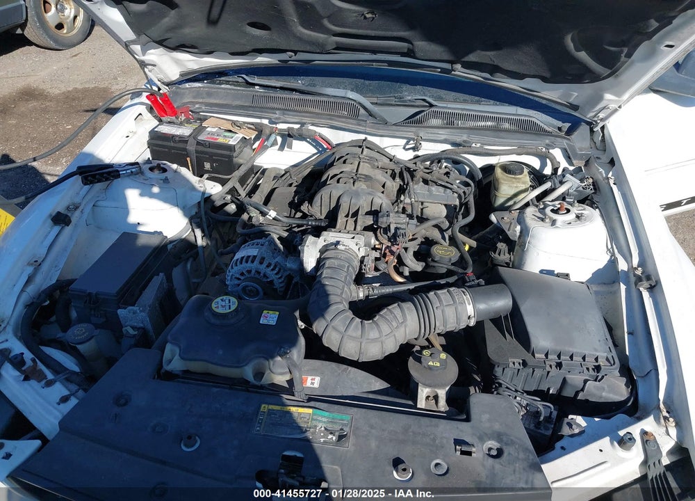 2006 FORD MUSTANG V6 VIN: 1ZVFT84N265200733