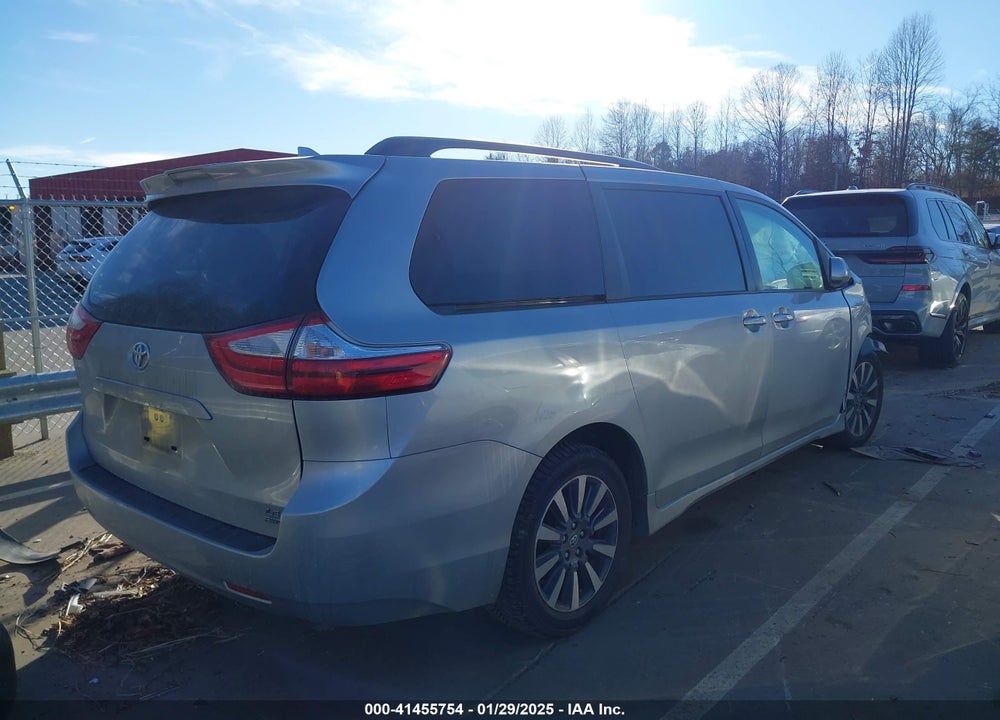 2019 TOYOTA SIENNA LE 7 PASSENGER VIN: 5TDJZ3DC4KS221245