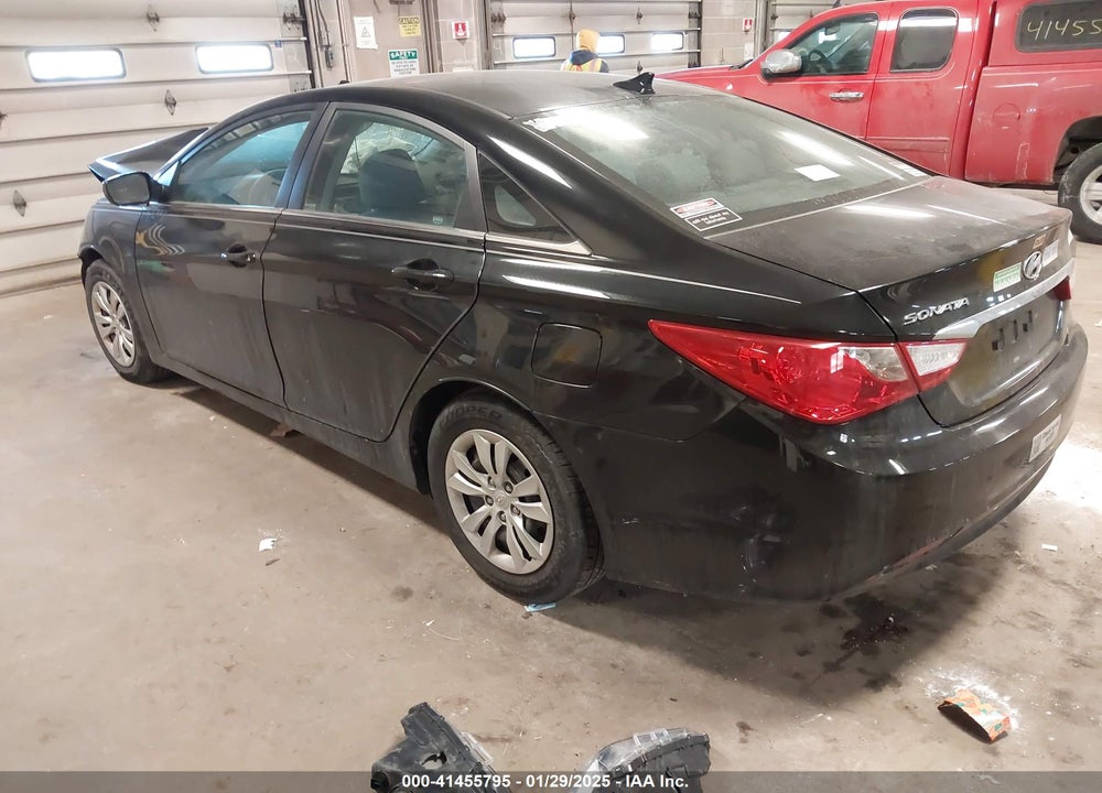 2011 HYUNDAI SONATA VIN: 5NPEB4AC7BH182009