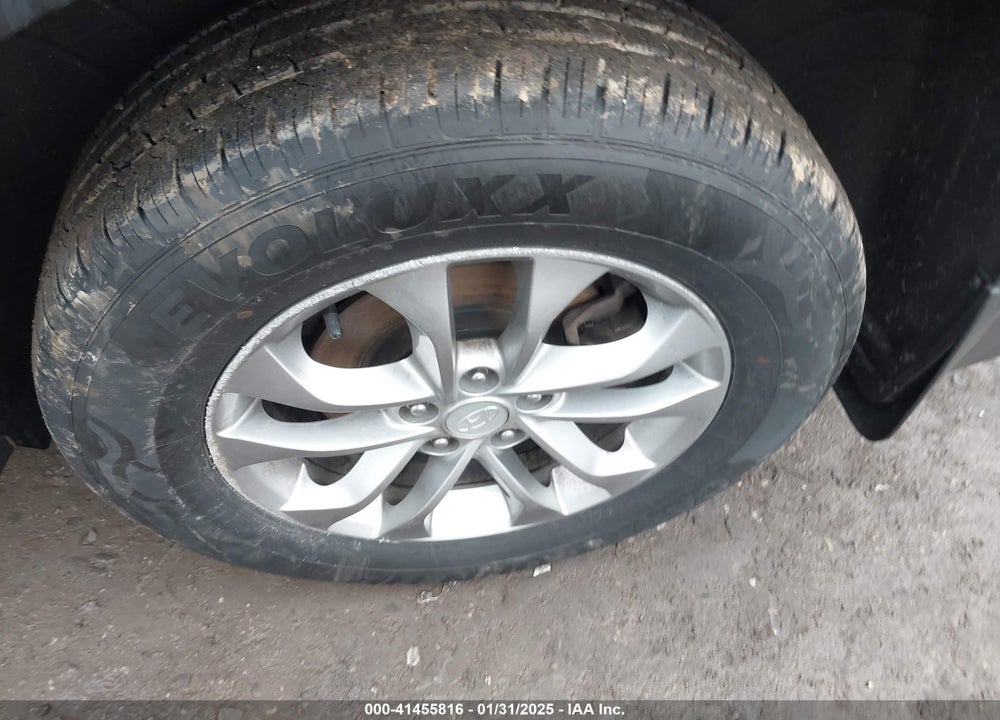 2020 HYUNDAI SANTA FE SE VIN: 5NMS2CAD9LH154037