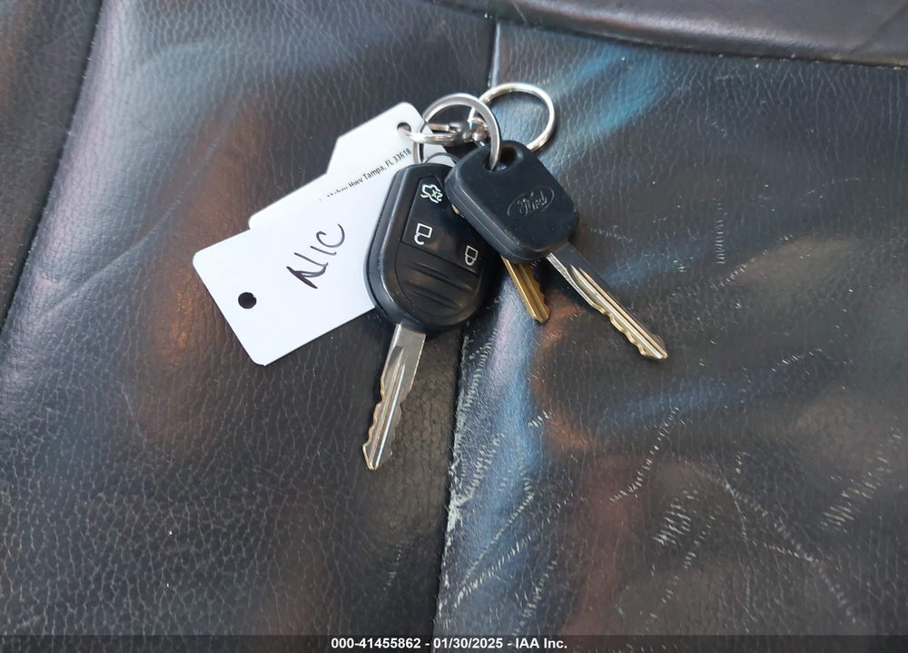 2010 FORD FUSION VIN: 3FAHP0JA0AR401917