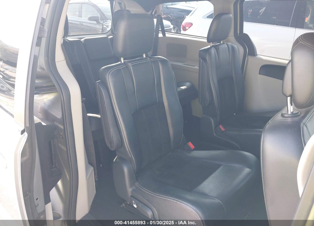 2017 DODGE GRAND CARAVAN SXT VIN: 2C4RDGCG8HR827517