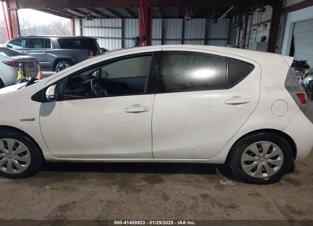 2013 TOYOTA PRIUS C VIN: JTDKDTB34D1548699