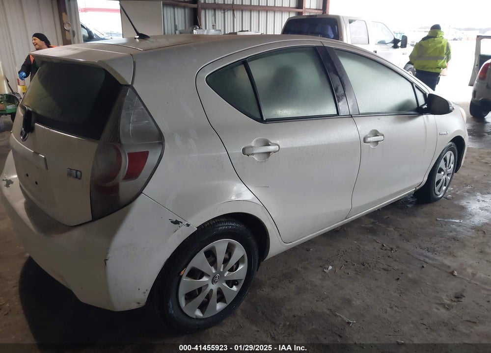 2013 TOYOTA PRIUS C VIN: JTDKDTB34D1548699