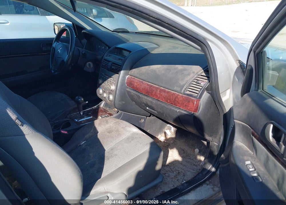 2010 MITSUBISHI GALANT VIN: 4A32B3FF2AE017030
