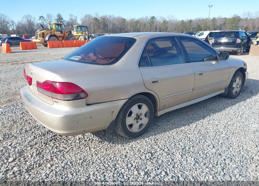 2001 HONDA ACCORD 3.0 EX VIN: 1HGCG16551A035647