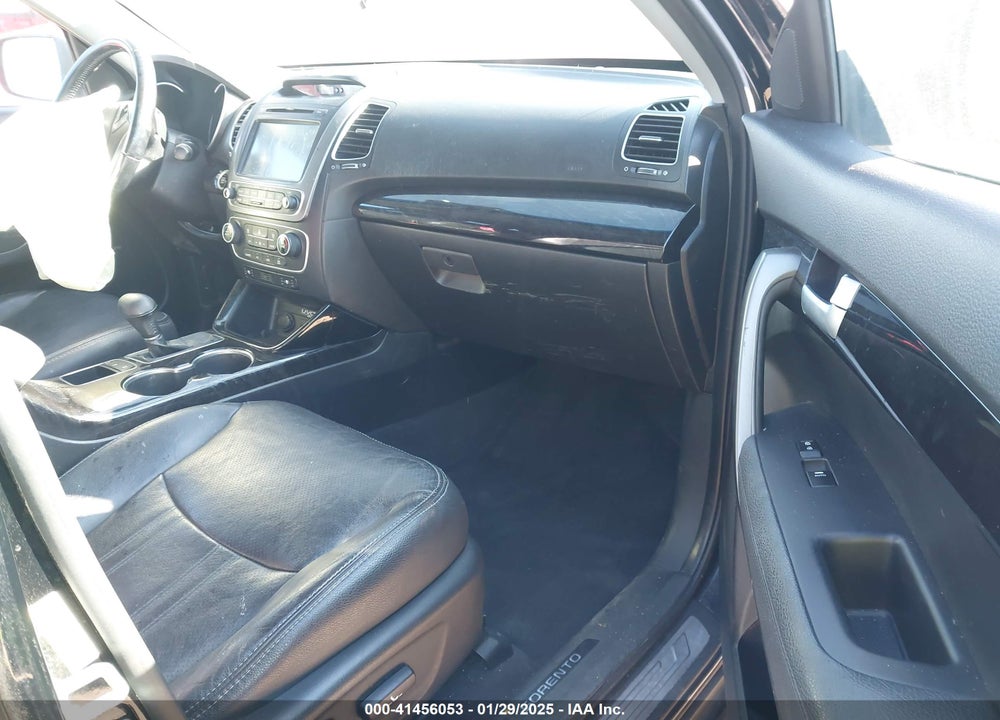 2015 KIA SORENTO SX V6 VIN: 5XYKW4A72FG638974