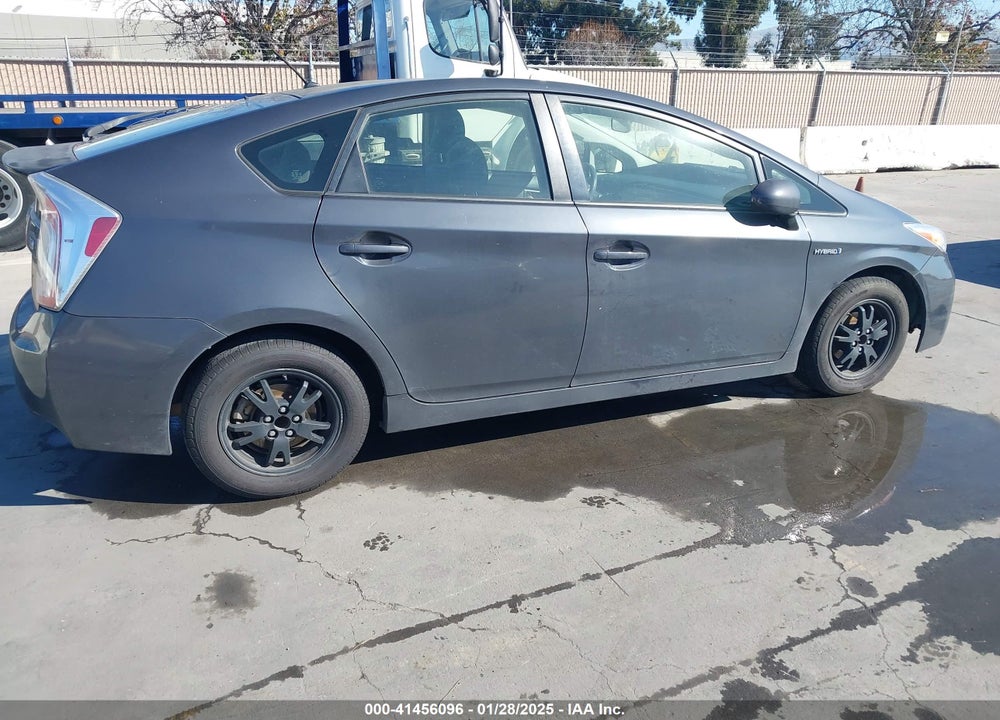 2013 TOYOTA PRIUS VIN: JTDKN3DU3D1638199