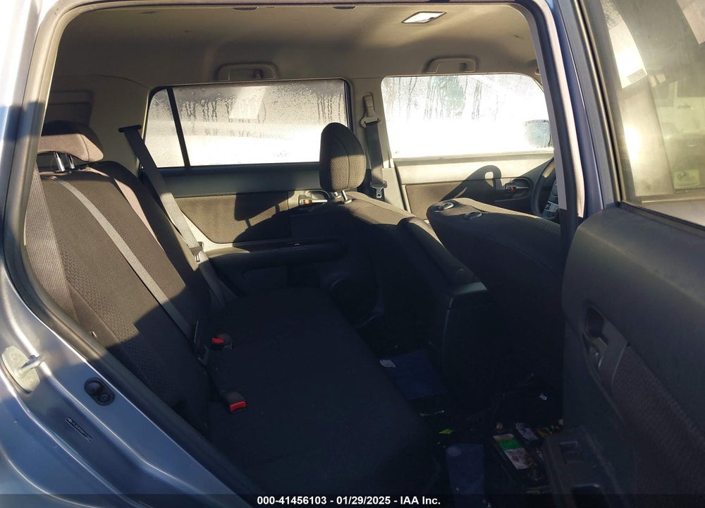 2010 SCION XB VIN: JTLZE4FE8A1111558