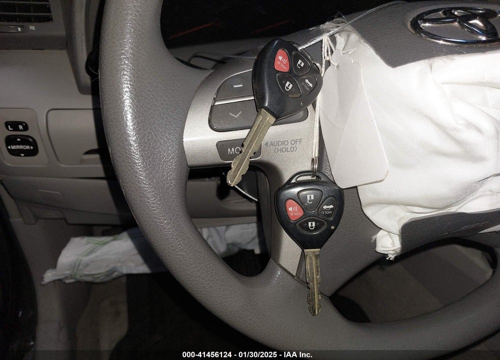 2009 TOYOTA CAMRY LE VIN: 4T4BE46K39R066687