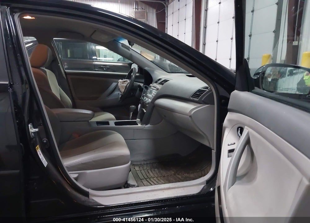 2009 TOYOTA CAMRY LE VIN: 4T4BE46K39R066687