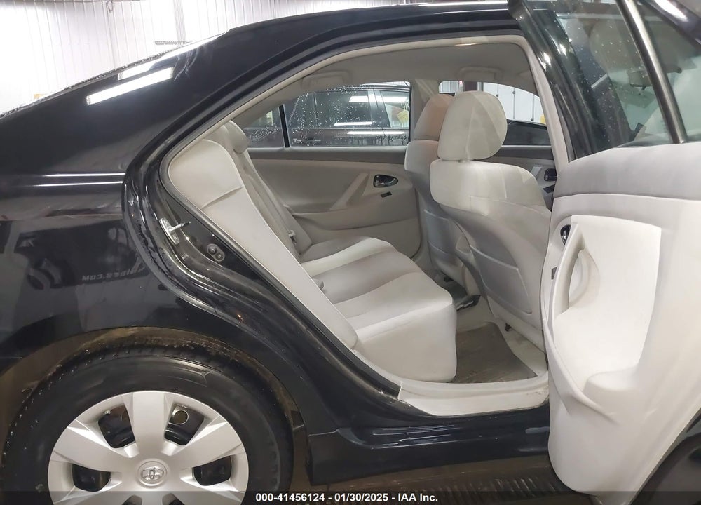 2009 TOYOTA CAMRY LE VIN: 4T4BE46K39R066687
