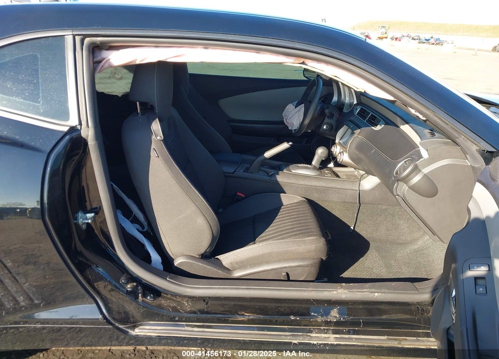 2015 CHEVROLET CAMARO 2LS VIN: 2G1FB1E35F9207441