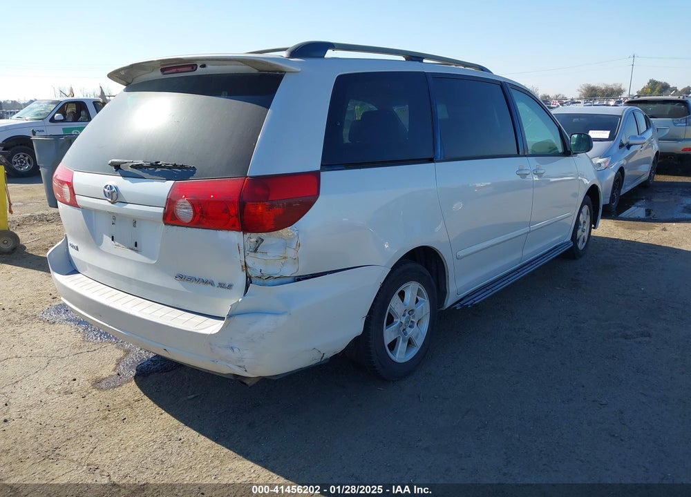 2007 TOYOTA SIENNA XLE VIN: 5TDZK22C97S007332