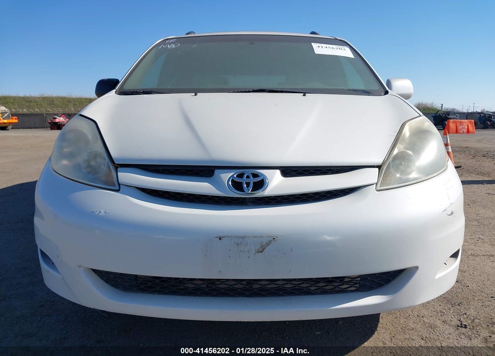 2007 TOYOTA SIENNA XLE VIN: 5TDZK22C97S007332