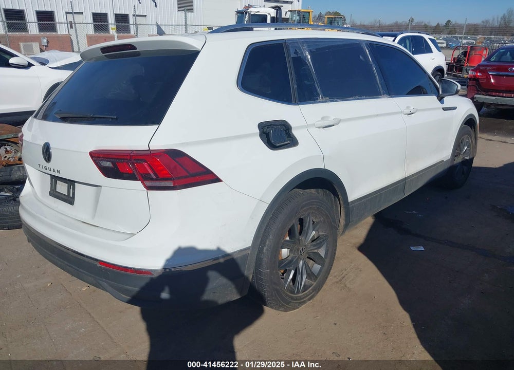 2024 VOLKSWAGEN TIGUAN VIN: 3VVNB7AX2RM088873