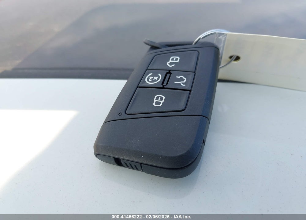 2024 VOLKSWAGEN TIGUAN VIN: 3VVNB7AX2RM088873