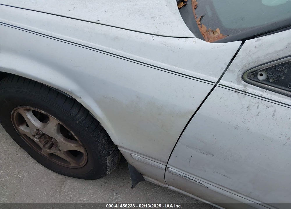 1999 TOYOTA CAMRY LE VIN: JT2BG28K2X0325628
