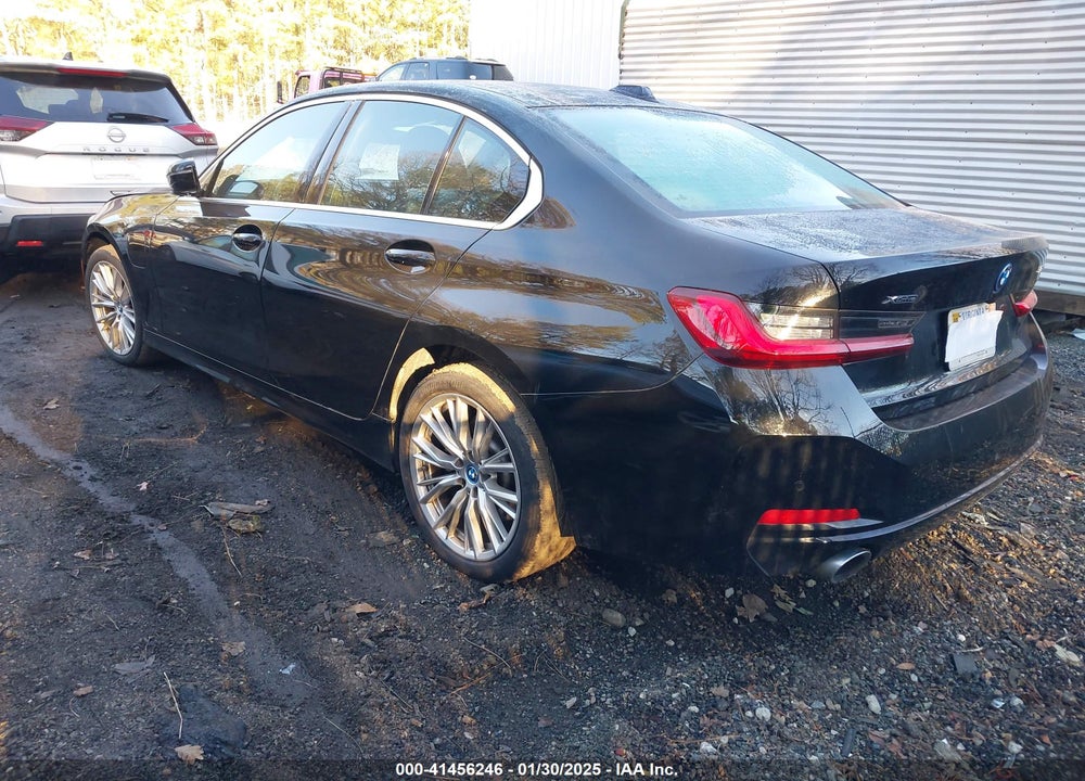 2024 BMW 330XE VIN: 3MW39FS03R8E11251