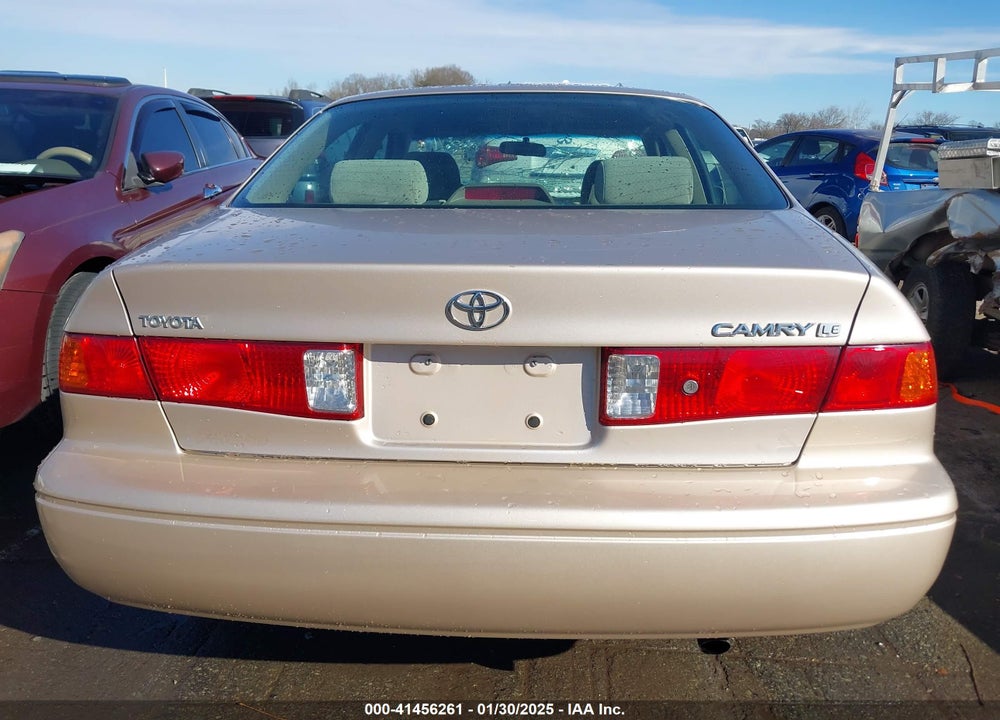 2000 TOYOTA CAMRY VIN: 4T1BG22K2YU672091