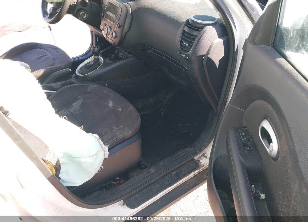 2016 KIA SOUL VIN: KNDJN2A28G7276378