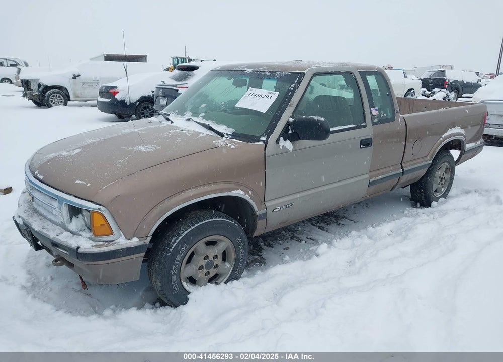 1997 CHEVROLET T10 LS SPORTSIDE VIN: 1GCDT19X9V8194924