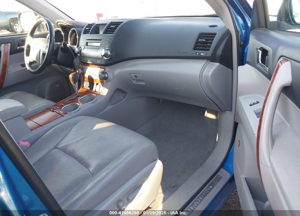 2008 TOYOTA HIGHLANDER LIMITED VIN: JTEES42A582080727
