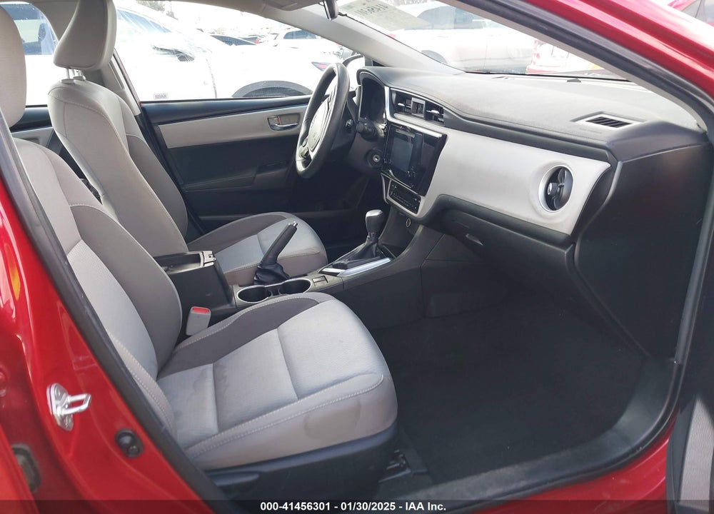 2018 TOYOTA COROLLA VIN: 5YFBURHE3JP746418