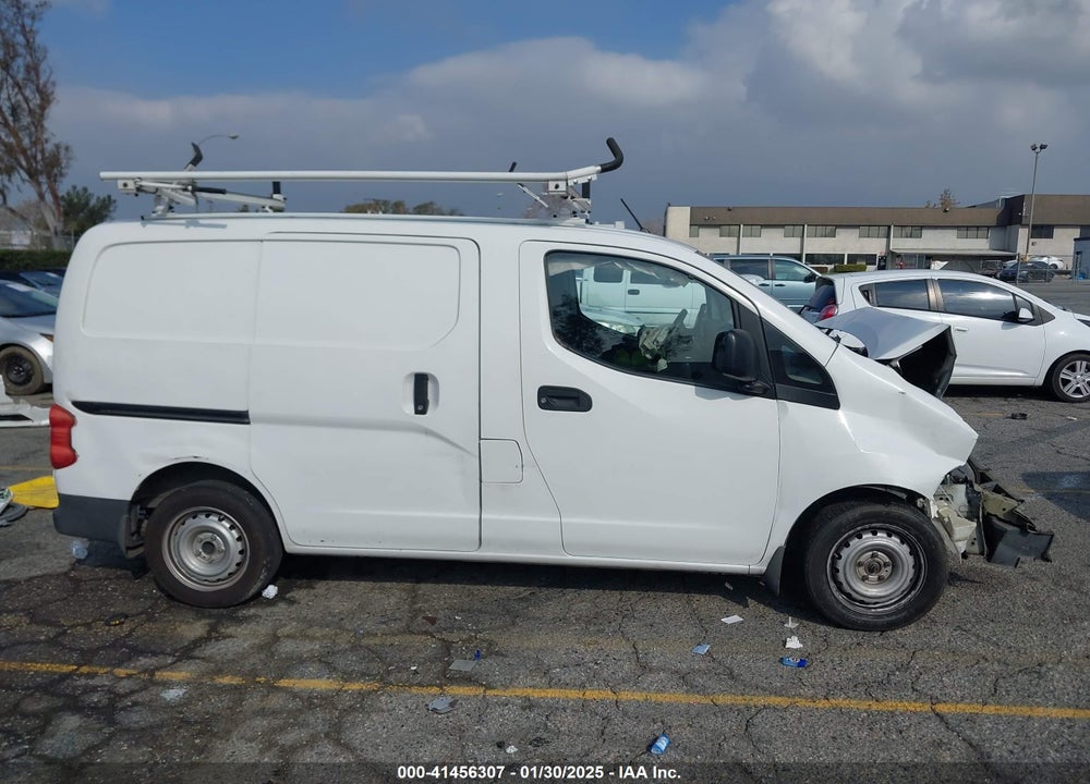 2015 NISSAN NV200 VIN: 3N6CM0KN7FK711042