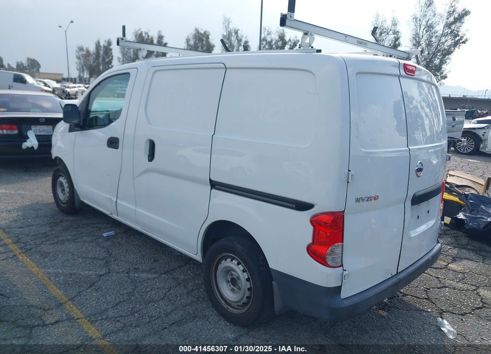 2015 NISSAN NV200 VIN: 3N6CM0KN7FK711042