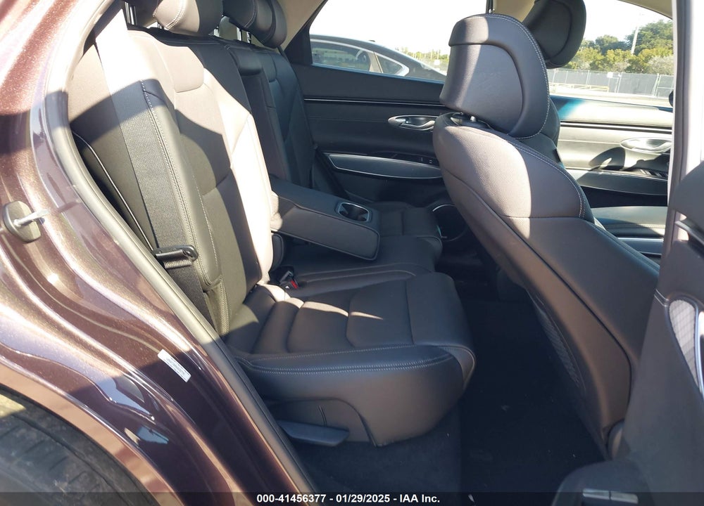 2022 GENESIS GV70 2.5T AWD VIN: KMUMADTB0NU038778
