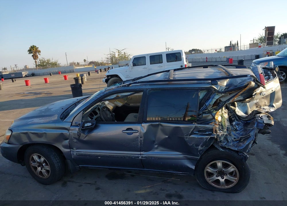 2006 TOYOTA HIGHLANDER VIN: JTEGP21A260102367