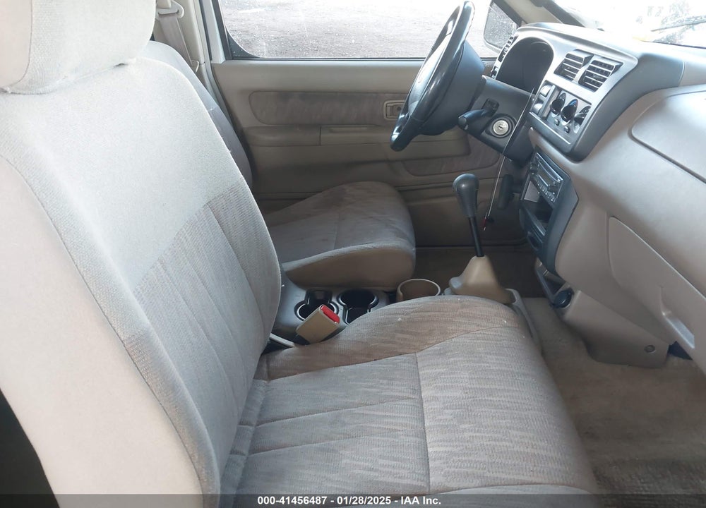 2000 NISSAN FRONTIER VIN: 1N6ED27T2YC373246