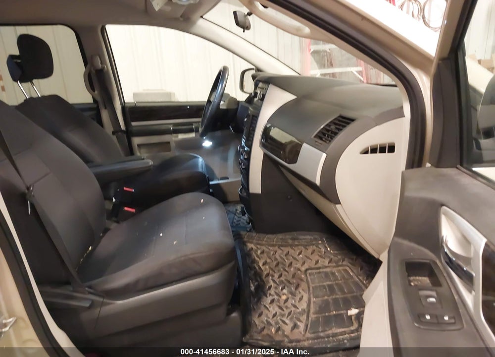 2010 DODGE GRAND CARAVAN SXT VIN: 2D4RN5D1XAR225268