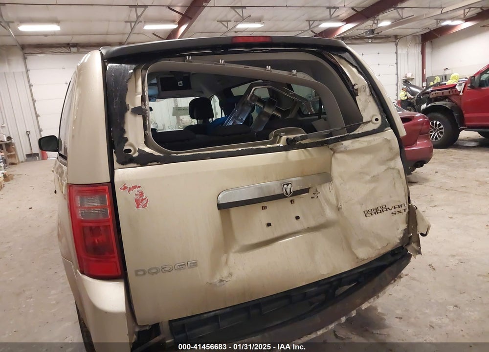 2010 DODGE GRAND CARAVAN SXT VIN: 2D4RN5D1XAR225268