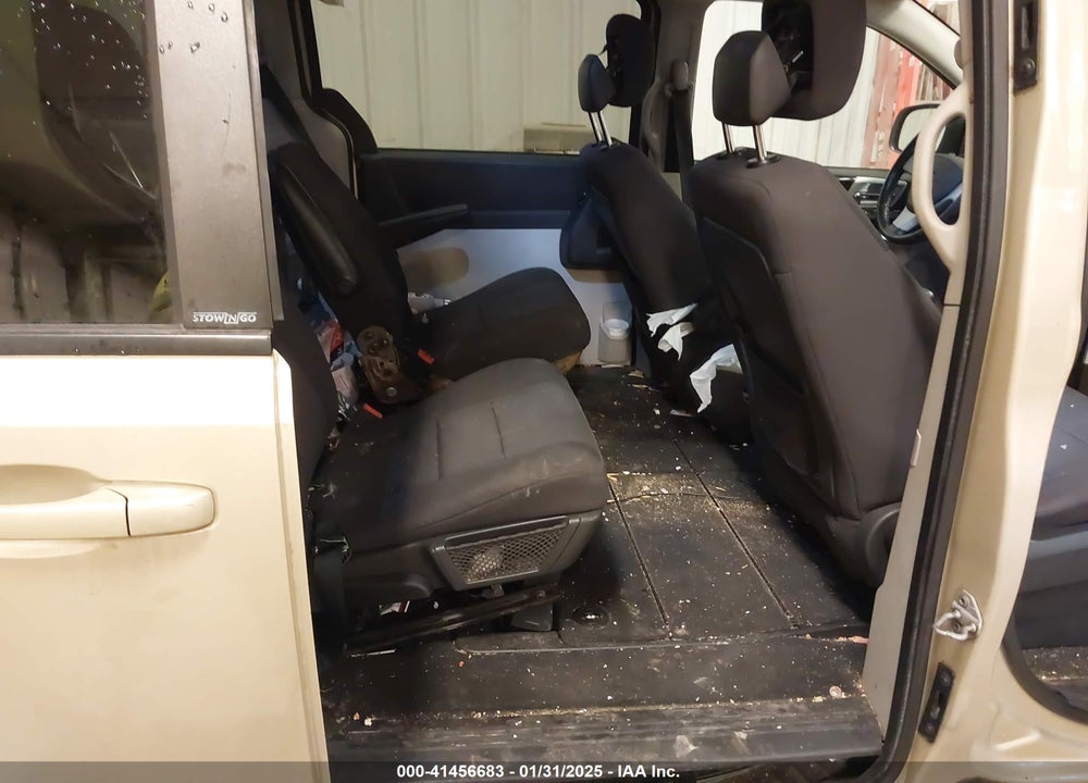 2010 DODGE GRAND CARAVAN SXT VIN: 2D4RN5D1XAR225268
